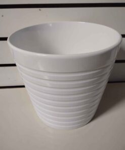 8 inch ribbed pot