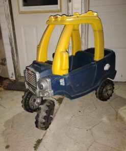 Child propelled motor skills car