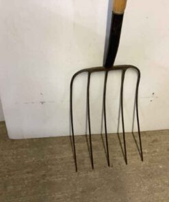 Garant 5 tine Pitch Fork