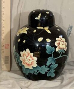 Ginger Jar with Lid - excellent condition