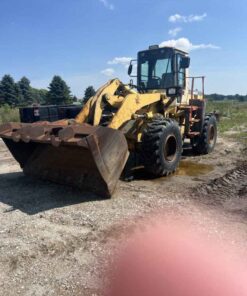 Komatsu WA320