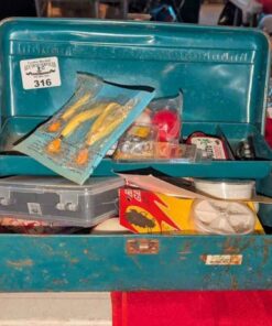 Fishing tackle and tackle box