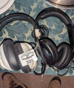 Head phones