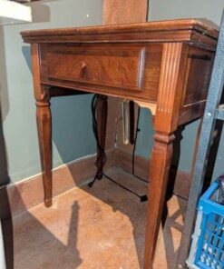 Singer Sewing machine and cabinet