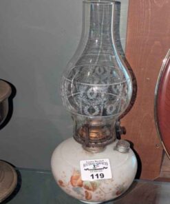 Floral Bodied Oil lamp