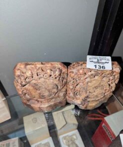 Asian Style book ends