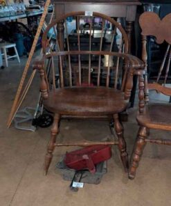 Captain's Chair