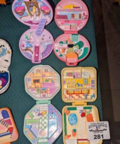 Polly Pockets