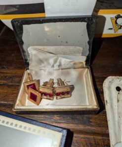 Cuff links