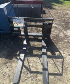 Unused Agt quick tach skid steer pallet forks
