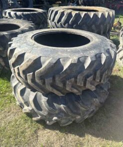 Pair of 16,9 28 tires