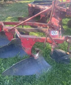 Massey Ferguson 3 furrow plow