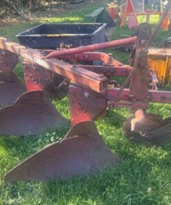 Massey Ferguson 3 furrow plow