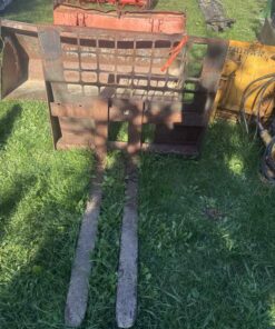 Skid steer quick tach pallet forks