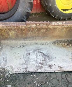 5ft skid steer quick tach material bucket