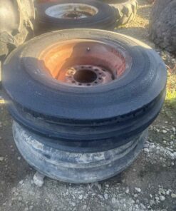 Pair of 9.5 15 tires on 6 bolt wheels