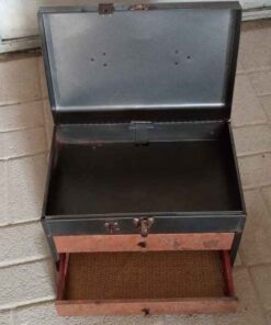 Metal toolbox