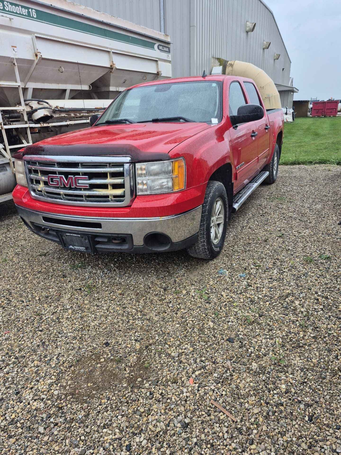 Gmc pickup 443000 km......2011 GMC S ierra 4 x 4 towing package 5.3 litre enginge automatic transmission flip up console to accommodate a full seat up front for that extra passenger A/M F/M CD PLAYER heat A/C and more