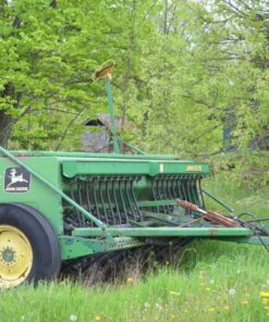 John Deere 450 Seed Drill