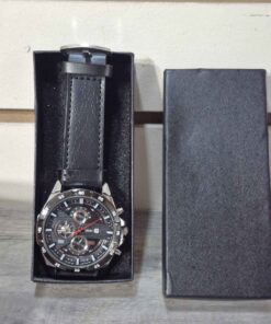 Beautiful watch with gift case