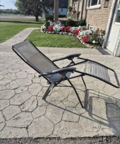 Used zero gravity chair