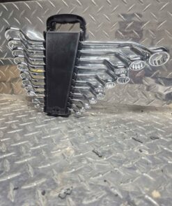 Double box and wrench, set metric sizes ranging. From 6-32 mm.