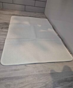 White bath mat
