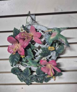 Metal welcome decor