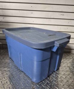 Rubbermaid approximately 24 x 16 x 12 tote