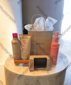 "SALON ON THE GRAND" GIFT OF HAIR PRODUCTS