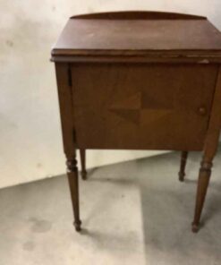 Singer Sewing Machine in Cabinet