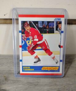 Steve Yzerman magician card