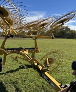 Vermeer 1022 10 Wheel V Rake with Center Wheels