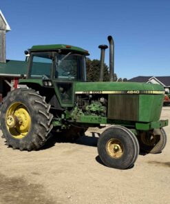 John Deere 4840