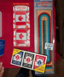 Cribbage Board and playing cards