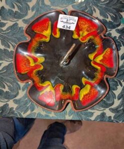 Ruffle Edged Pottery server