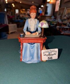 1985 Presidents club Avon statue