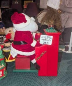 Piano playing animated Santa Claus