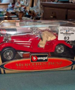 Burango 1/20 scale Mercedes-benz model