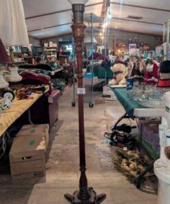 Wooden pedestal Floor lamp