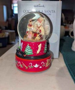 Coca-cola Santa globe