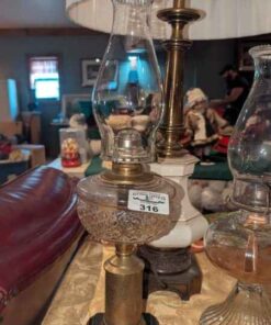Brass Pedestal oil lamp