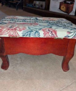 Storage foot stool