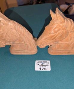 Horse head book ends