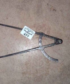 Antique Blacksmith wing divider