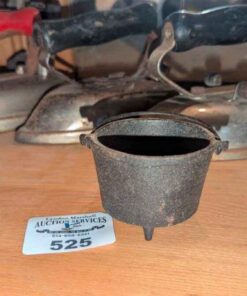 Small Cast cauldron