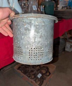 Metal minnow Bucket