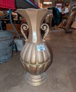 Floor vase