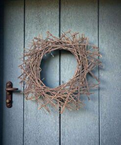 WREATH WITH SPARKLY LIGHTS