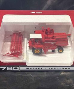 1/32 Massey Ferguson 760 combine